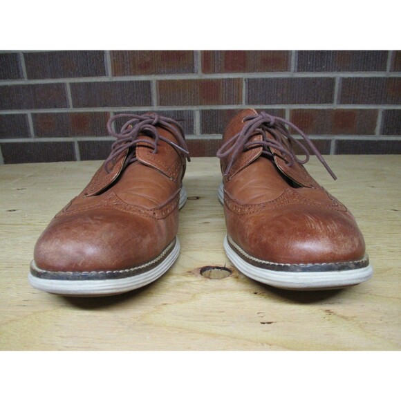 Cole Haan Mens Original Grand Wingtip Oxford Brown Leather C26471 Size 10.5 M main image 10